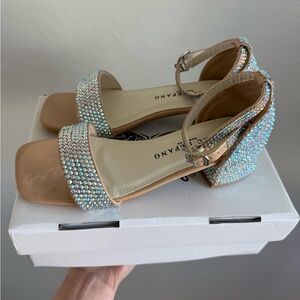 Marc Defang girls pageant heels size 4